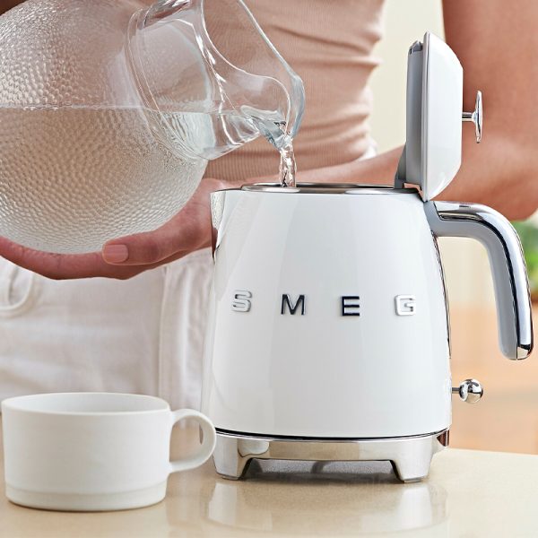 Smeg KLF05WHEU elkedel mini hvid 0,8 liter 1400 watt - Image 7
