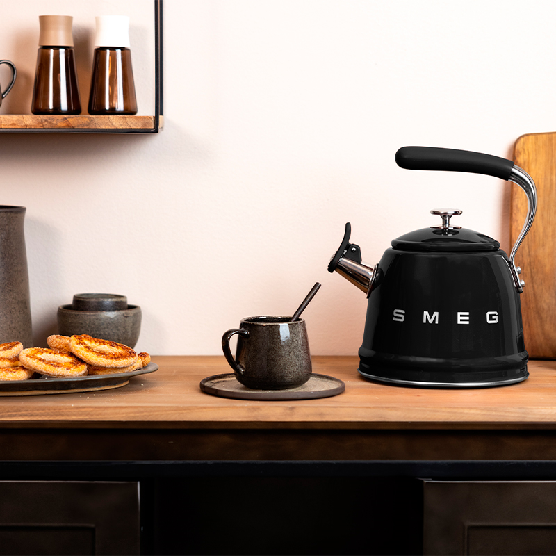 Smeg 50's Style fl?jte kedel sort 2,3 liter - Image 4
