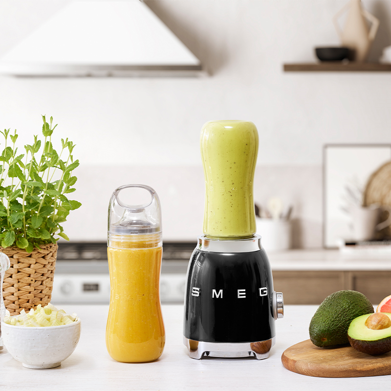 Smeg PBF01BLEU Personal blender sort inkl. 2 stk. flasker 0,6 liter - Image 4