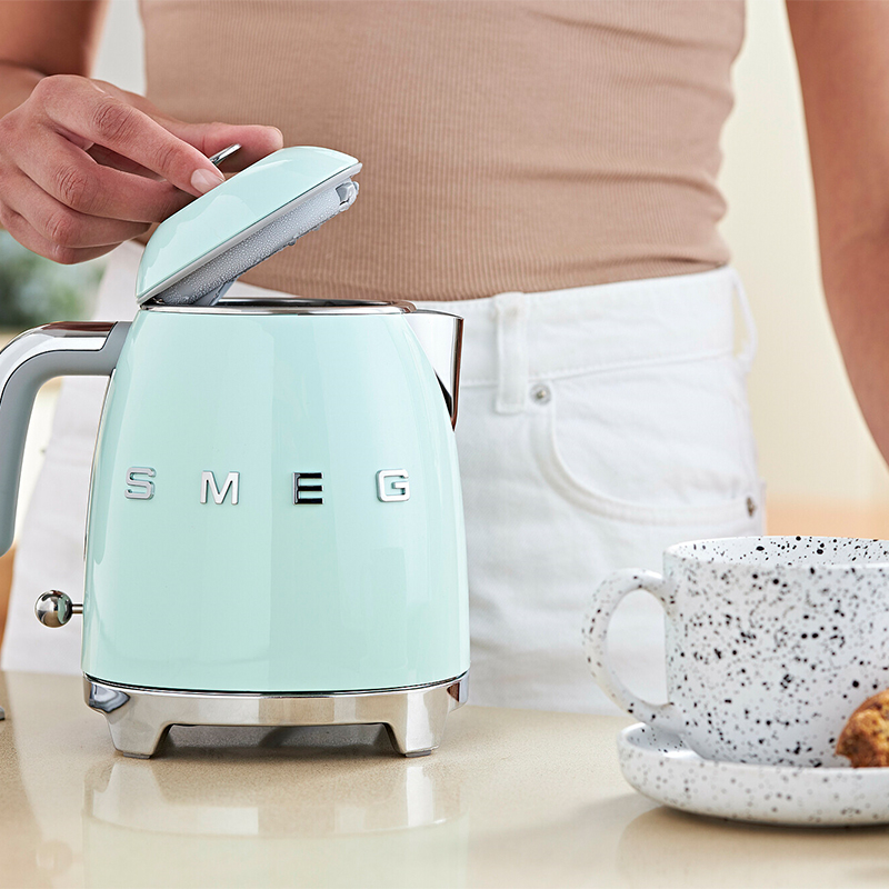Smeg KLF05PGEU elkedel mini pastelgr?n 0,8 liter 1400 watt - Image 8